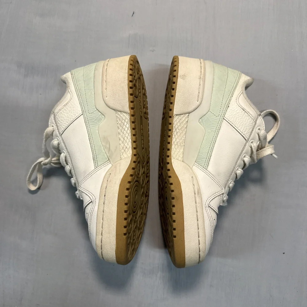 adidas Forum Low CL low-top sneakers Cream Size 8